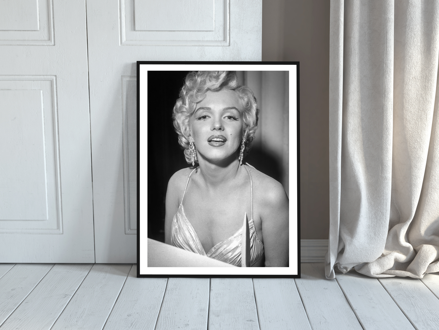 Marilyn Monroe Glamorous Vintage Hollywood Icon Portrait Digital Download