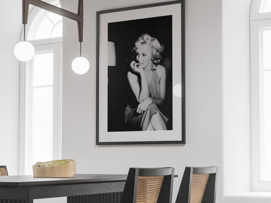 Marilyn Monroe Sitting Poster – Retro Wall Art Print