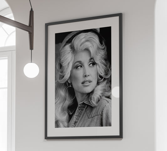 Dolly Parton Poster, Black and White, Vintage Music Poster, Fashion Photography, Feminist Print, Retro Wall Art, Music Room Decor, Digital Download