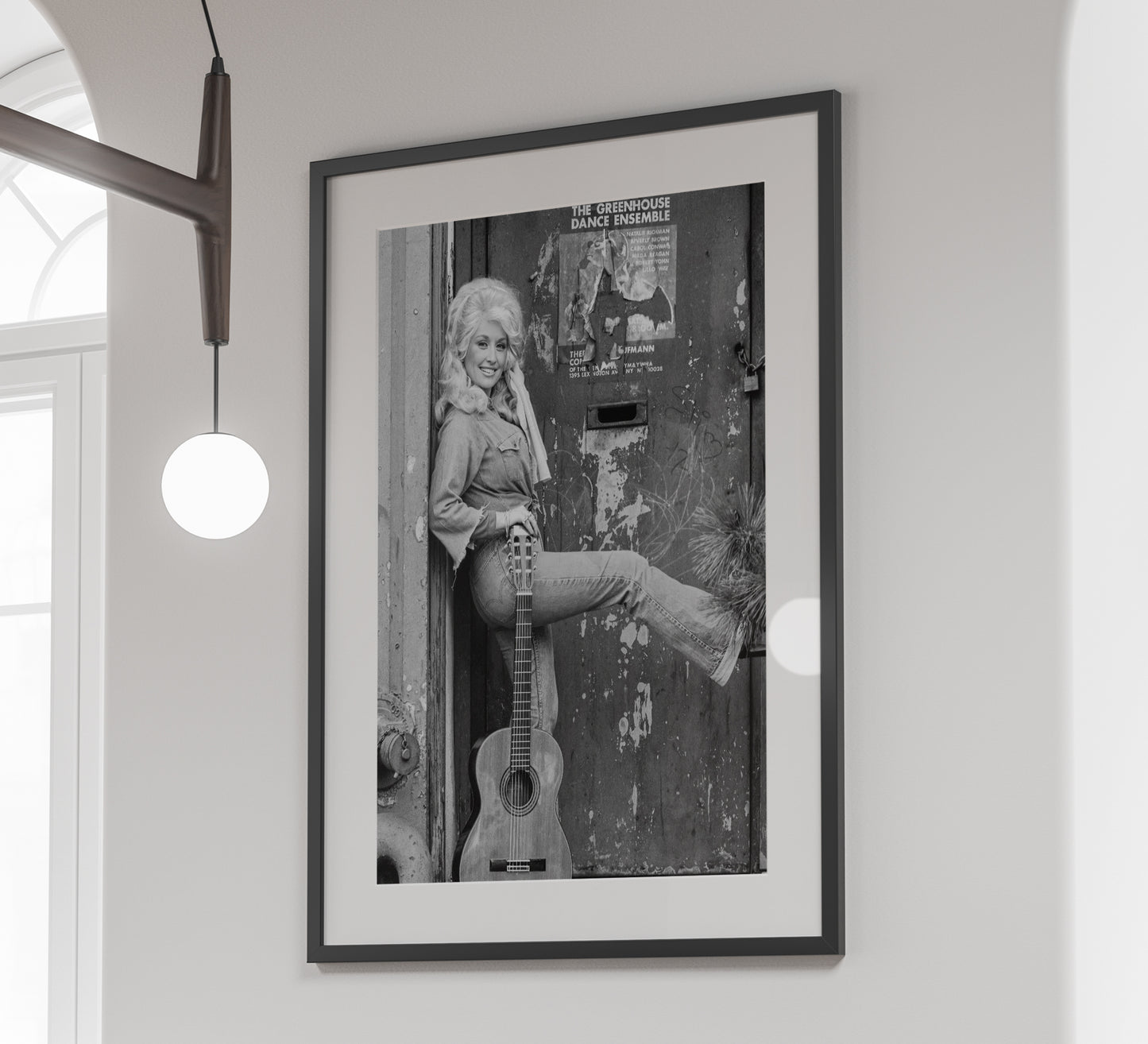 Vintage Dolly Parton Black & White Poster – Vintage Fashion Wall Art - Digital Download
