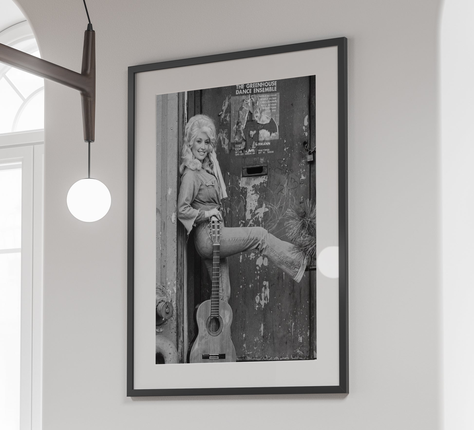Vintage Dolly Parton Black & White Poster – Vintage Fashion Wall Art - Digital Download