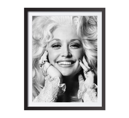 Dolly Parton Poster – Black and White Vintage Music Print, Fashion Photography, Retro Wall Art & Feminist Decor, Digital Download