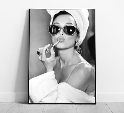 Vintage Audrey hepburn Lipstick Print, Black and White, Fashion Photography, Retro Wall Art, Makeup Poster, Old Hollywood Decor, Digital Download