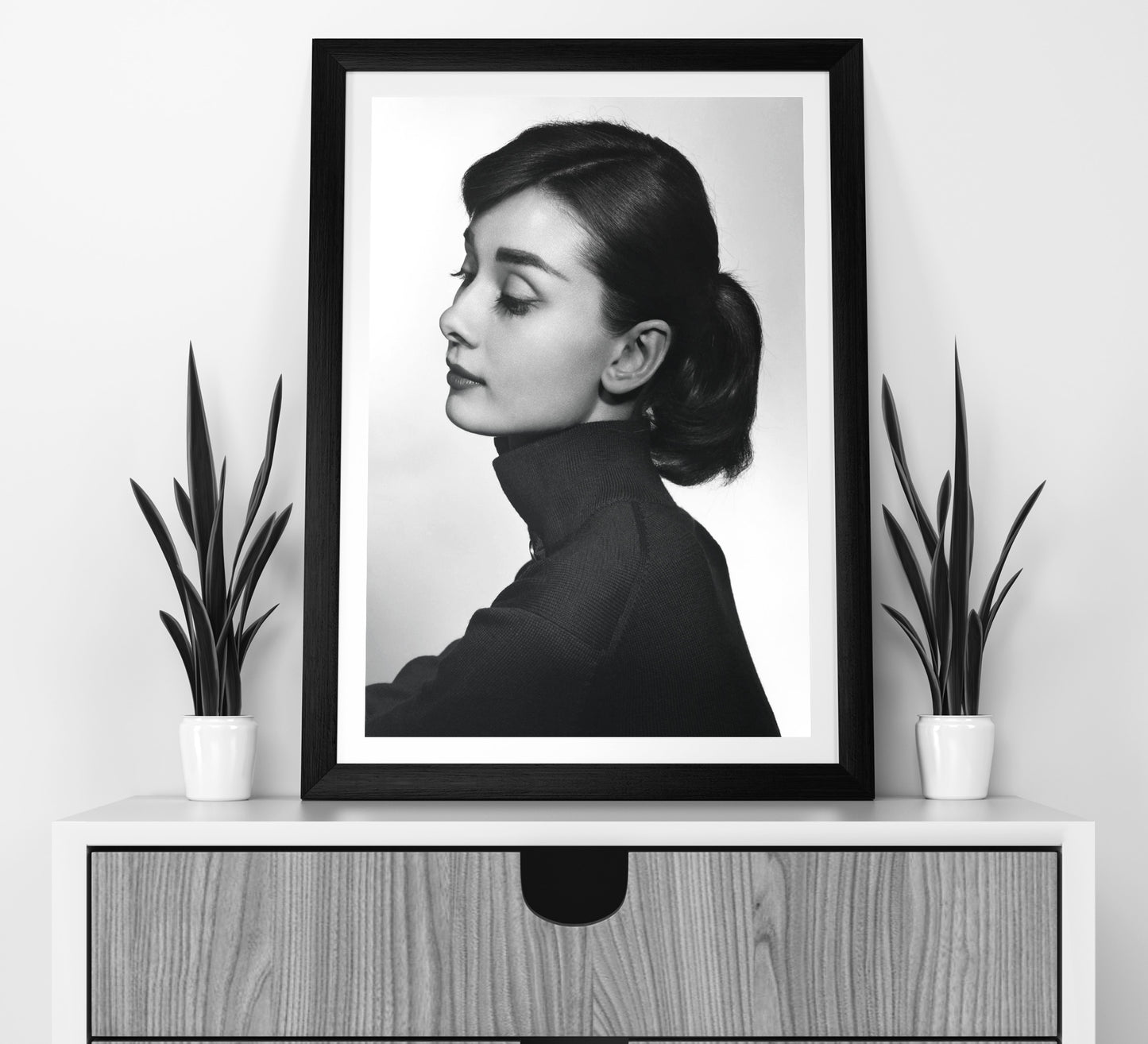 Audrey Hepburn Close-Up Poster – Vintage Hollywood Print