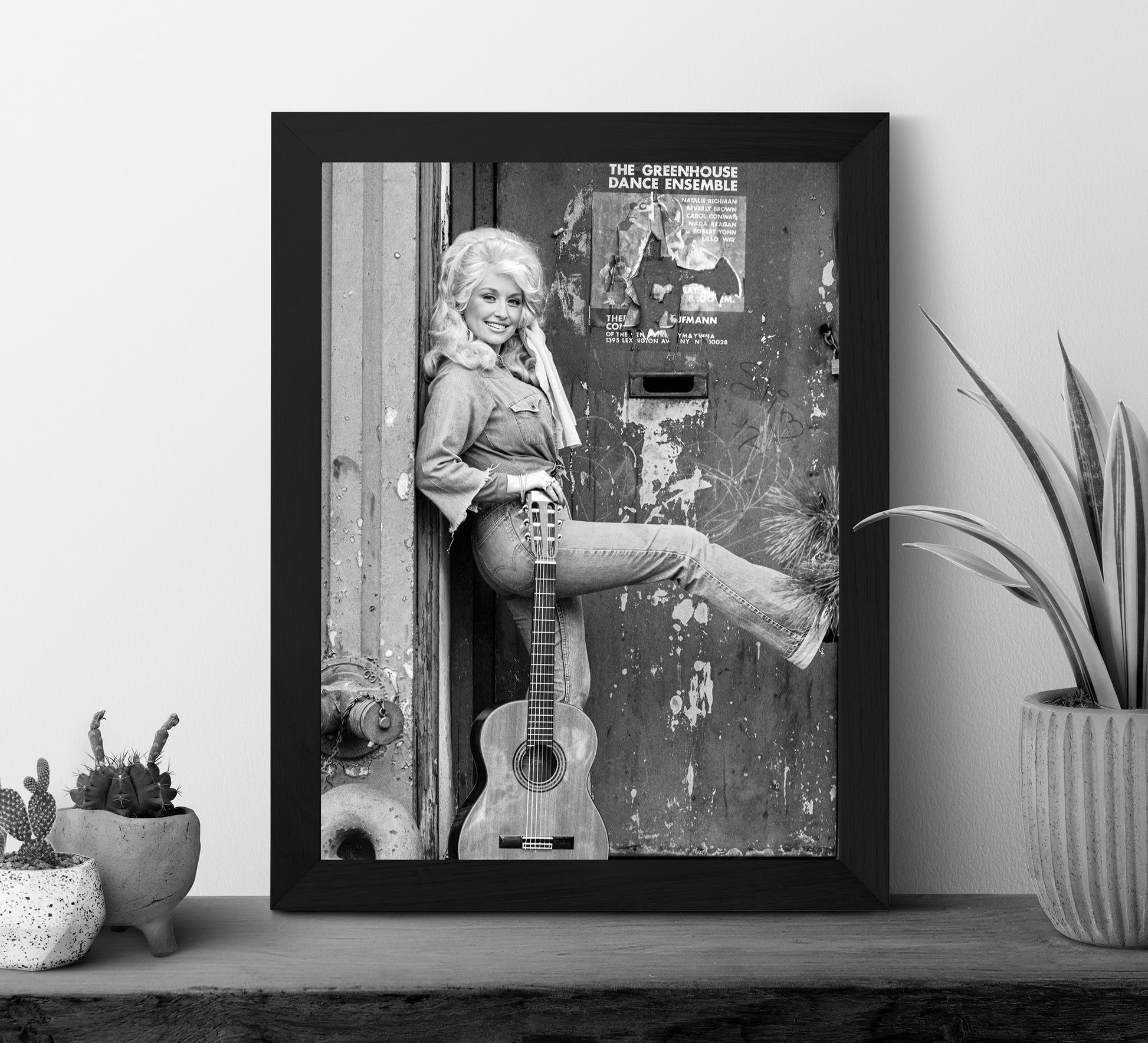 Vintage Dolly Parton Black & White Poster – Vintage Fashion Wall Art - Digital Download