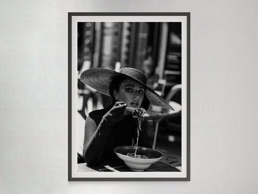 Women Eating Pasta in Italy Print, Black and White, Spaghetti Poster, Vintage Photo, Kitchen Wall Art, Dining Room Decor, Digital Download