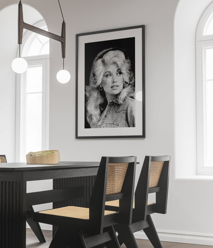 Dolly Parton Black and White Poster – Vintage Country Music Wall Art Digital Download