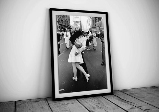 V-J Day Times Square Sailor Nurse Iconic Kiss Photography Digital Download